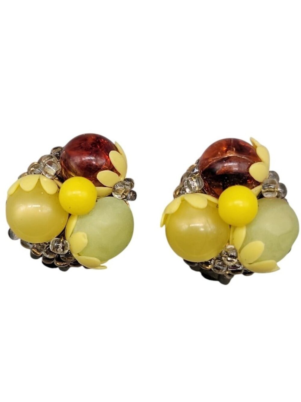 Fruit Salad Clip On Earrings Vintage Lucite Cluster Beads Gold Tone Setting - Picture 1 of 9